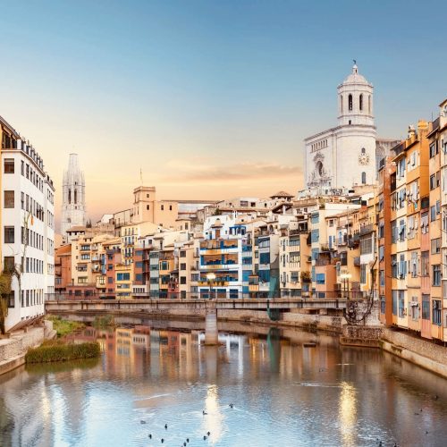 Old-Girona-town-view-on-river-Onyar-iStock-655688368 (1) 2